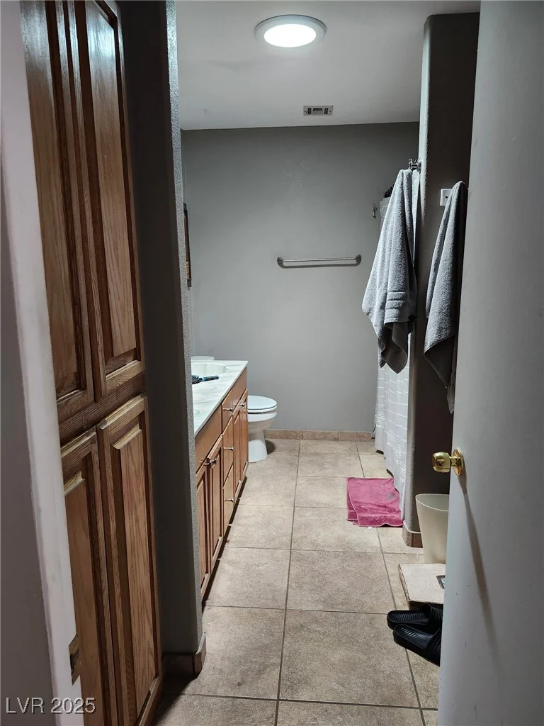 1812 Ivanhoe, Las Vegas, NV 89102