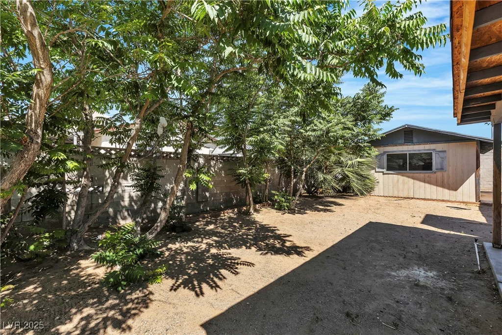 2204 Monterey, Las Vegas, NV 89104