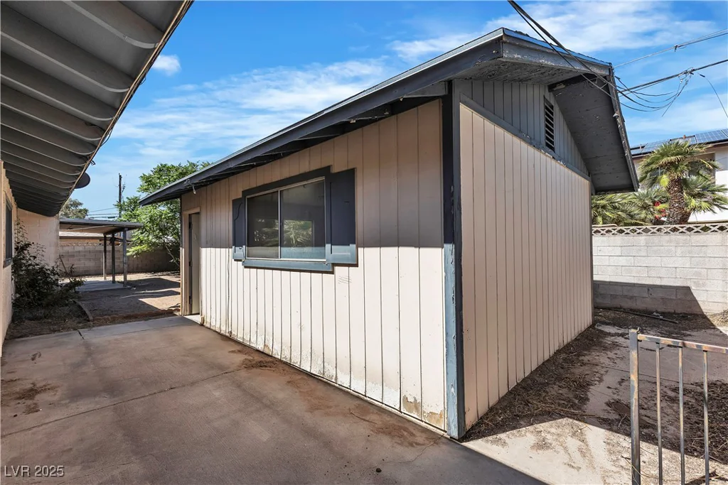 2204 Monterey, Las Vegas, NV 89104