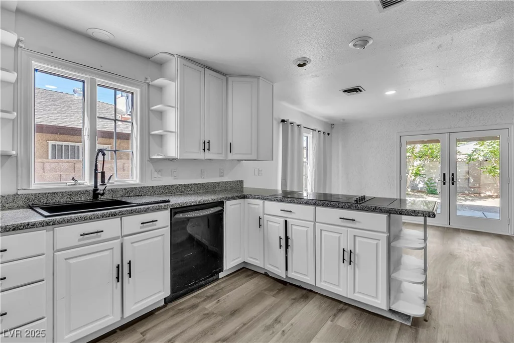 2204 Monterey, Las Vegas, NV 89104