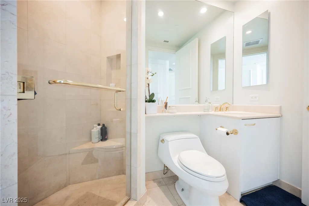 2747 Paradise, Las Vegas, NV 89109
