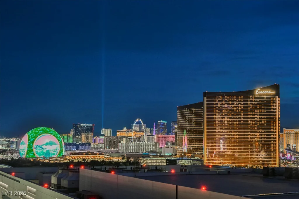 2747 Paradise, Las Vegas, NV 89109