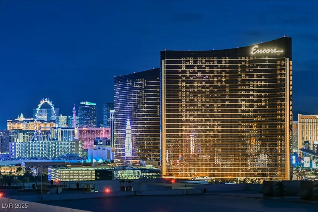 2747 Paradise, Las Vegas, NV 89109