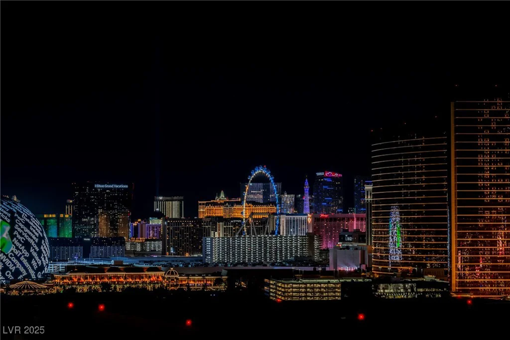 2747 Paradise, Las Vegas, NV 89109
