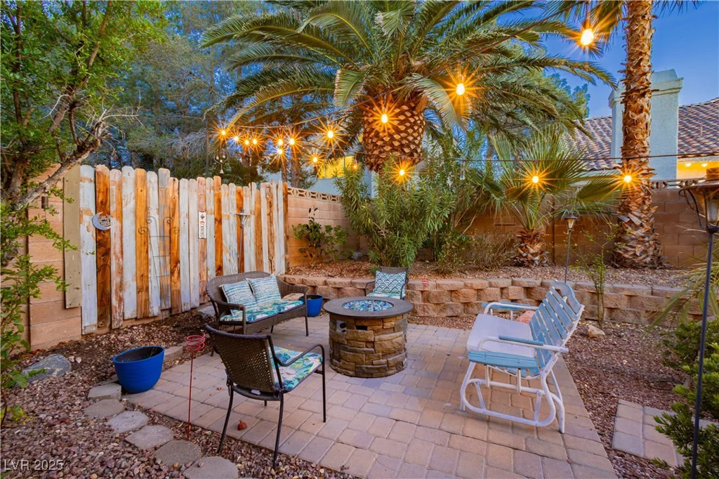 2401 Rice Flower, Las Vegas, NV 89134