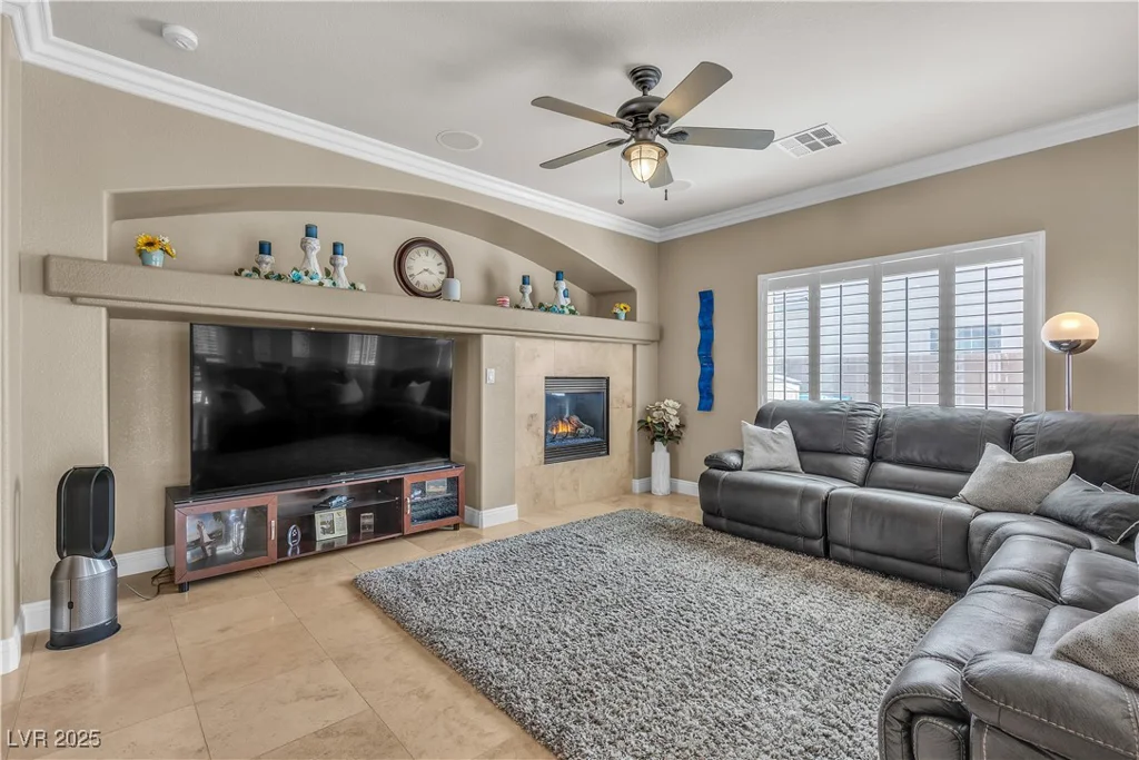 4247 Jordanville, Las Vegas, NV 89129