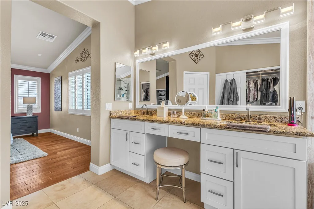 4247 Jordanville, Las Vegas, NV 89129