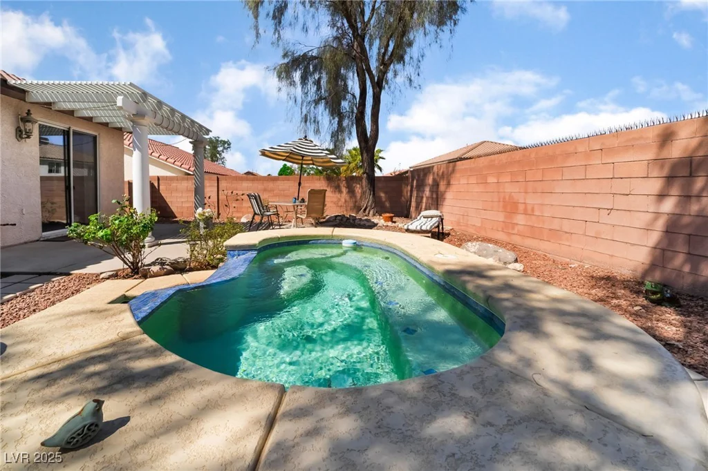 208 Lynbrook, Henderson, NV 89012