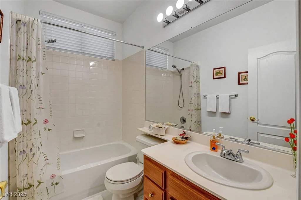 2727 Warm Rays, Henderson, NV 89052