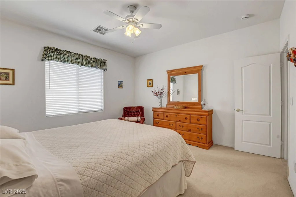2727 Warm Rays, Henderson, NV 89052