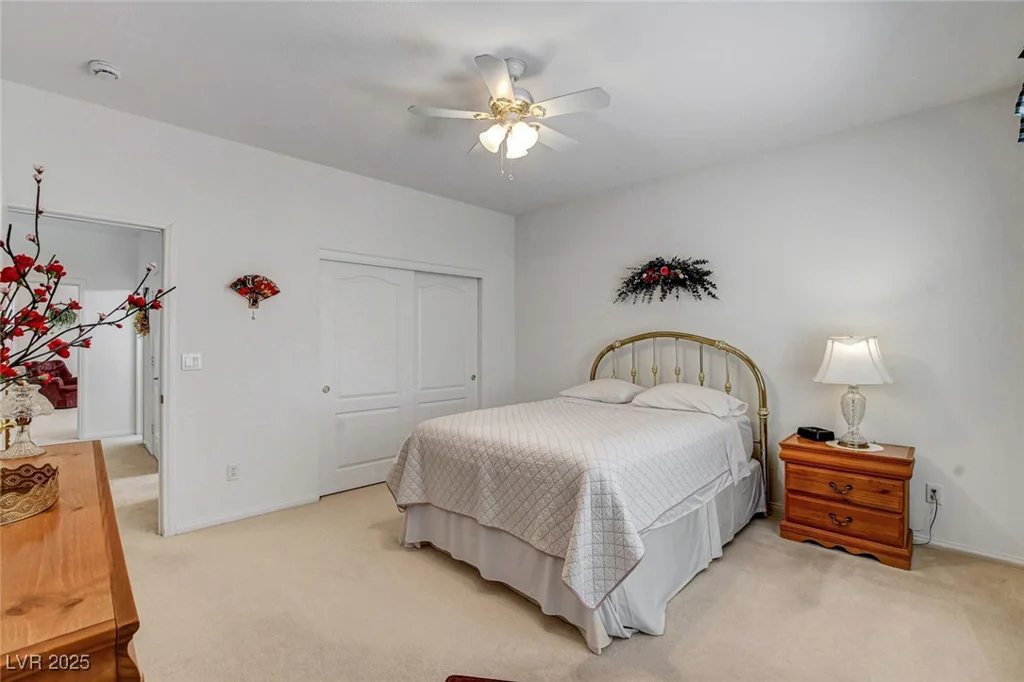 2727 Warm Rays, Henderson, NV 89052