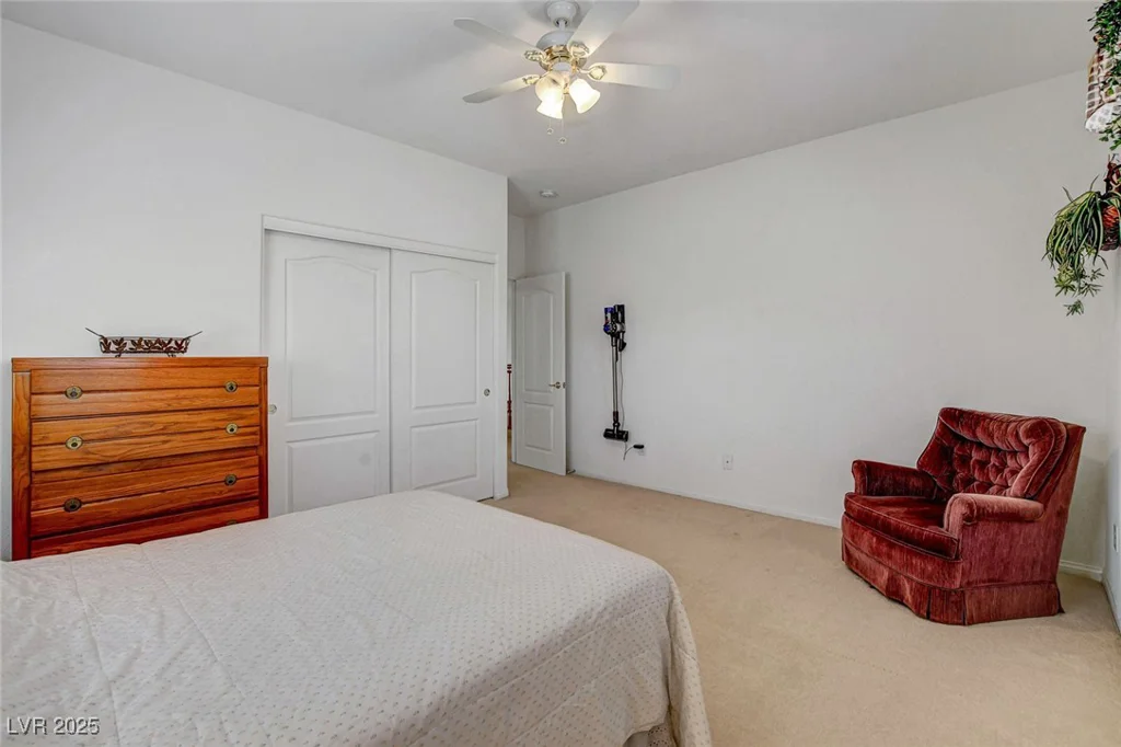 2727 Warm Rays, Henderson, NV 89052