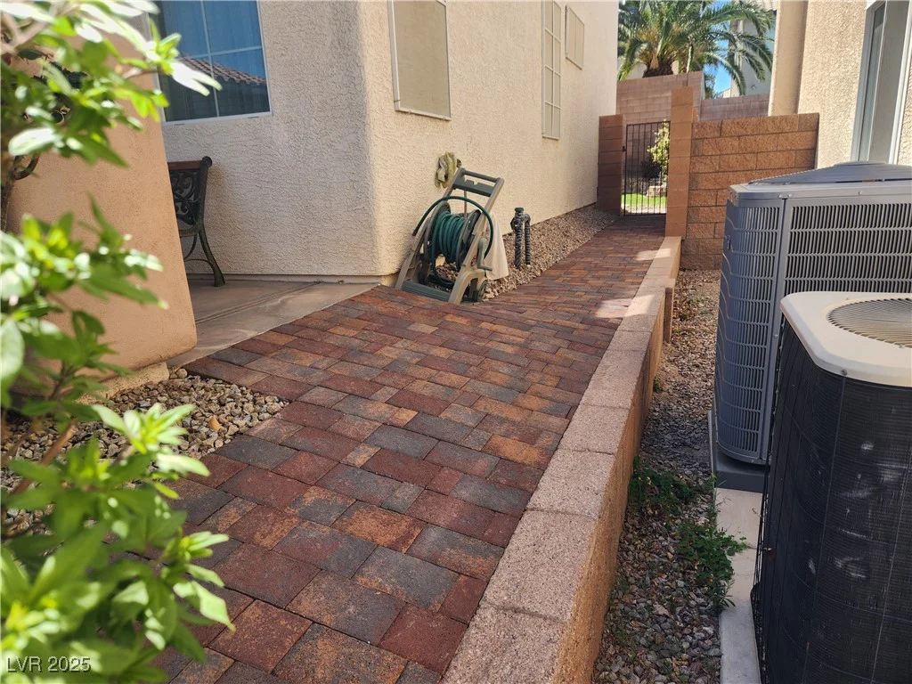2727 Warm Rays, Henderson, NV 89052