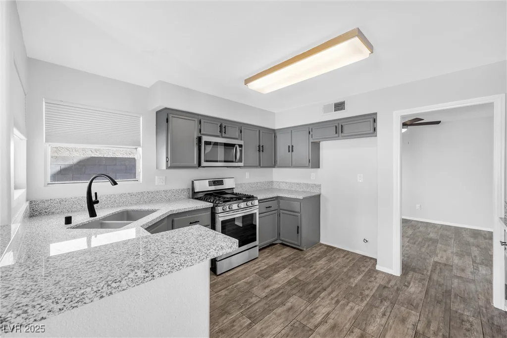 3329 Buffalo Narrows, Las Vegas, NV 89129