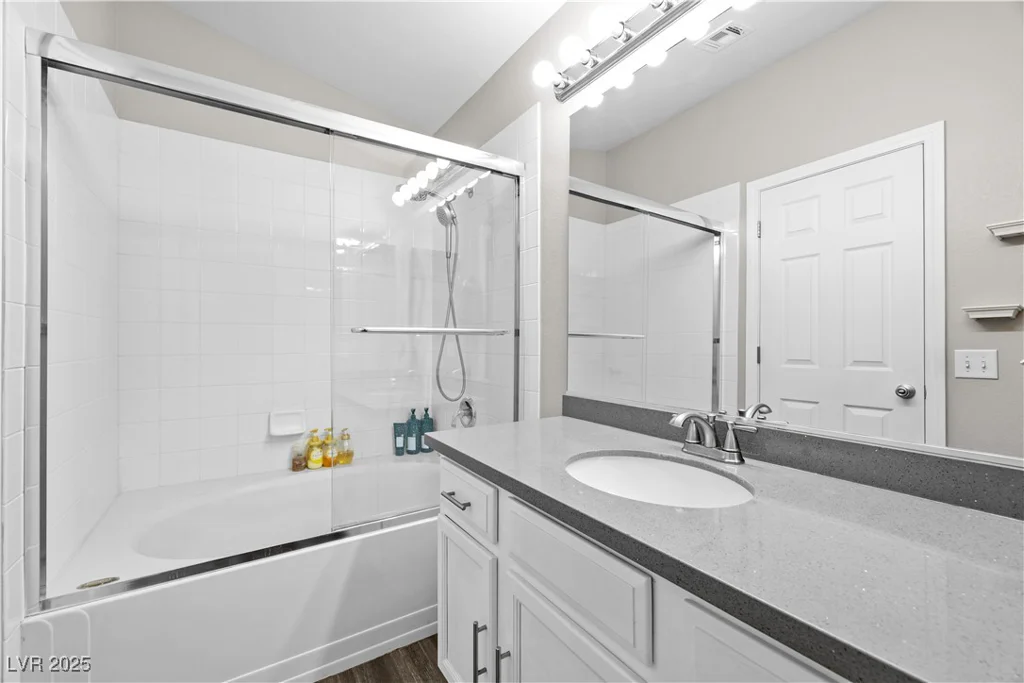 1922 Pyle, Las Vegas, NV 89183