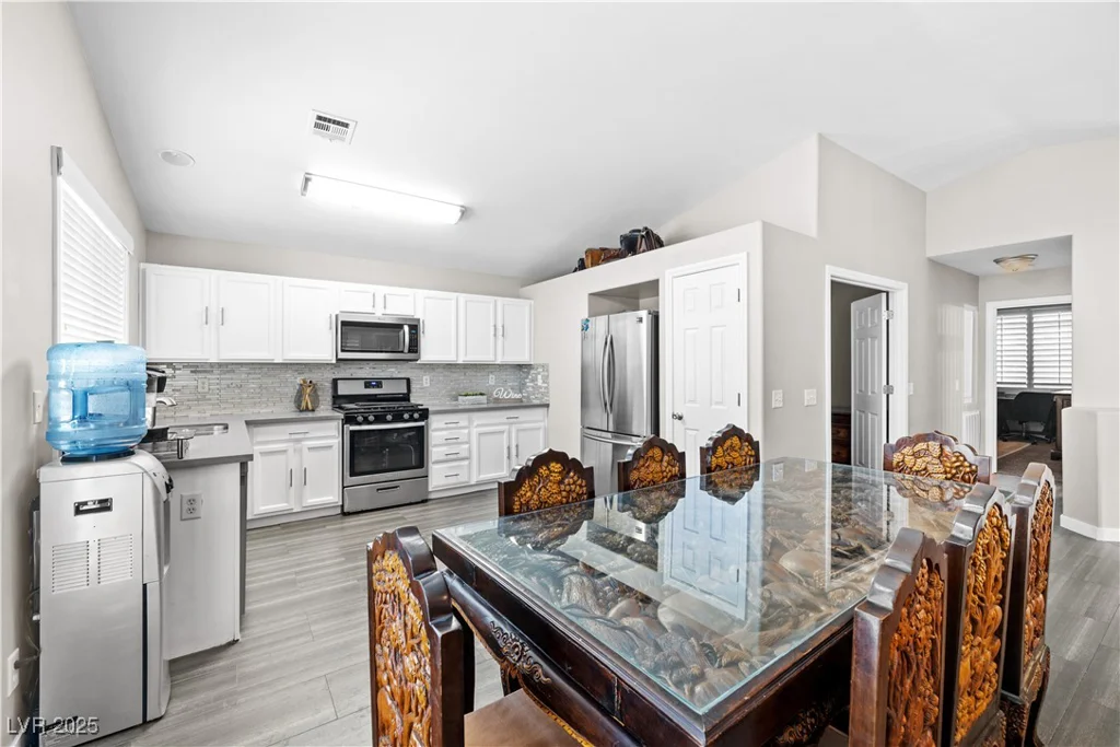 1922 Pyle, Las Vegas, NV 89183