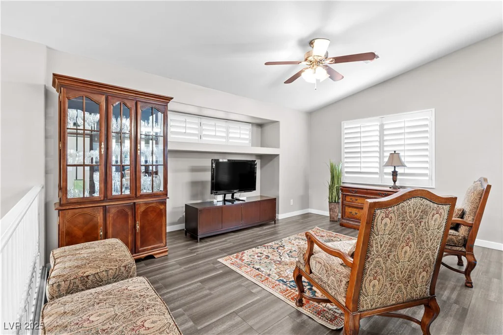 1922 Pyle, Las Vegas, NV 89183
