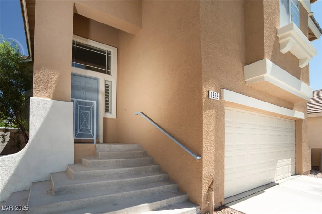 1922 Pyle, Las Vegas, NV 89183