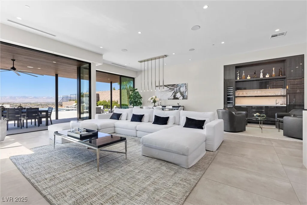 535 Serenity Point, Henderson, NV 89012