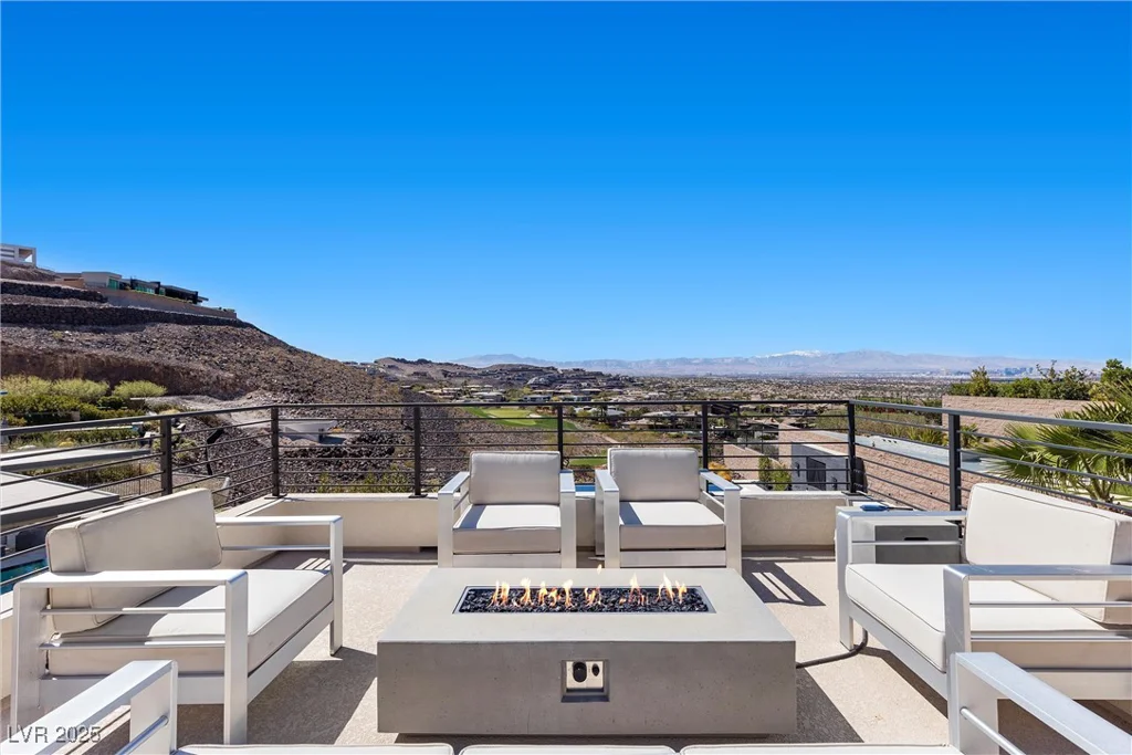 535 Serenity Point, Henderson, NV 89012