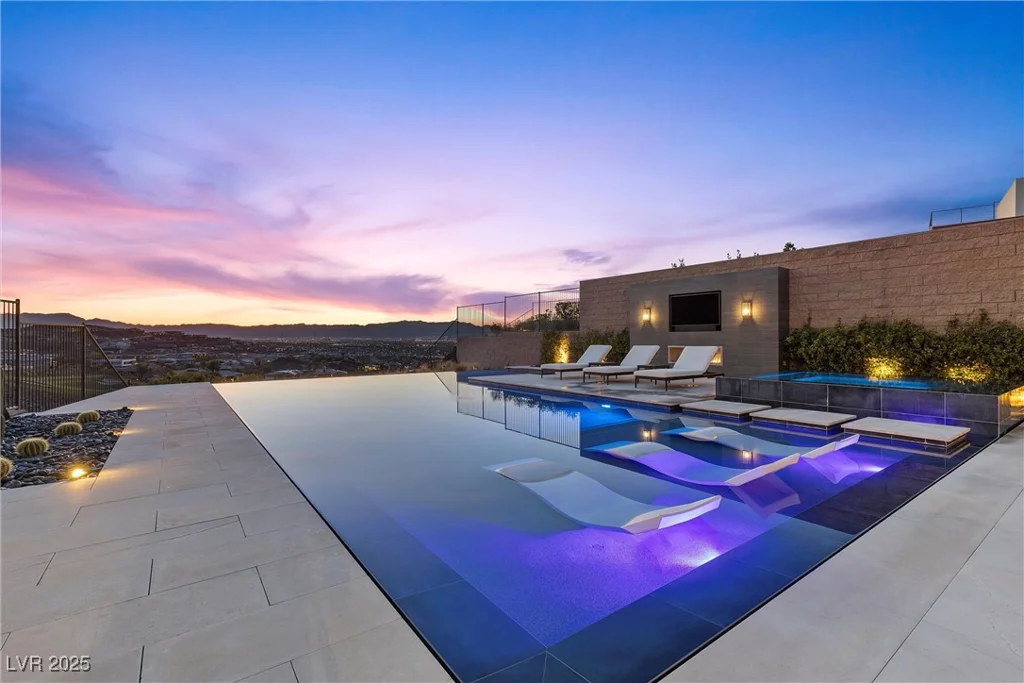 535 Serenity Point, Henderson, NV 89012