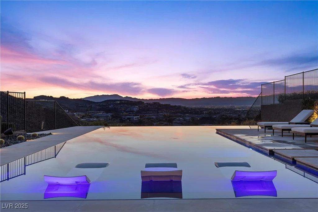 535 Serenity Point, Henderson, NV 89012
