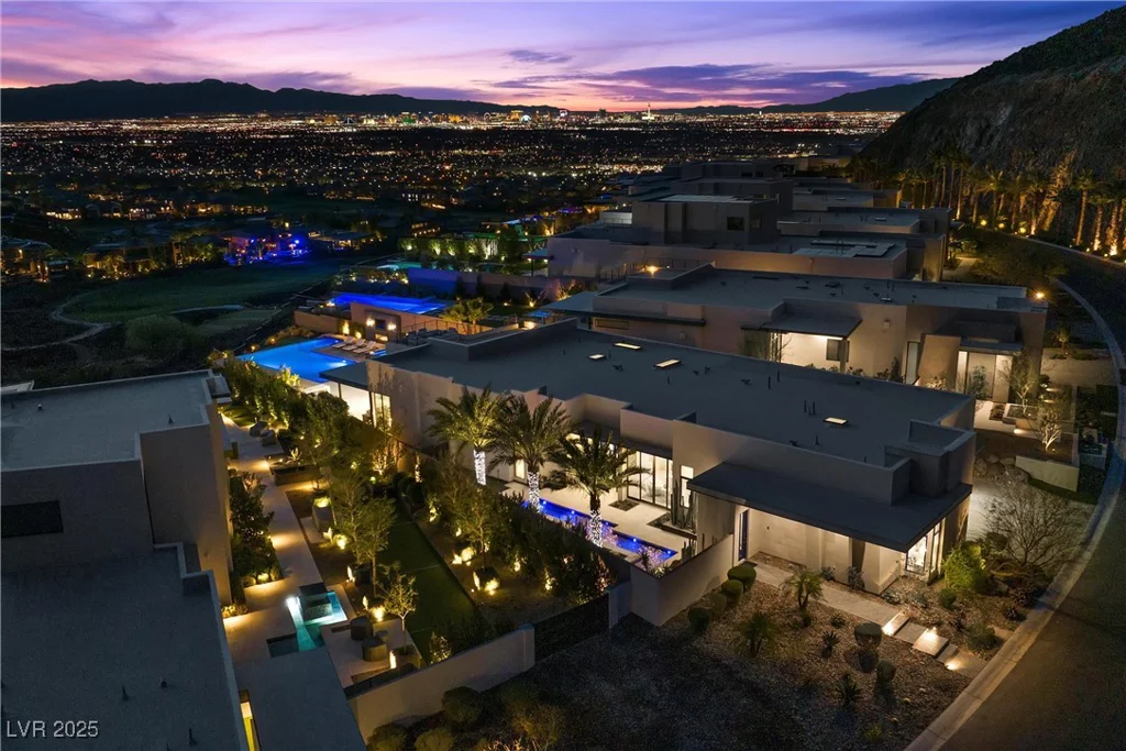 535 Serenity Point, Henderson, NV 89012
