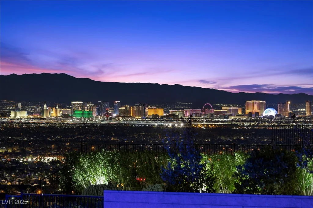 535 Serenity Point, Henderson, NV 89012