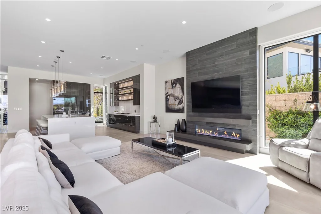 535 Serenity Point, Henderson, NV 89012