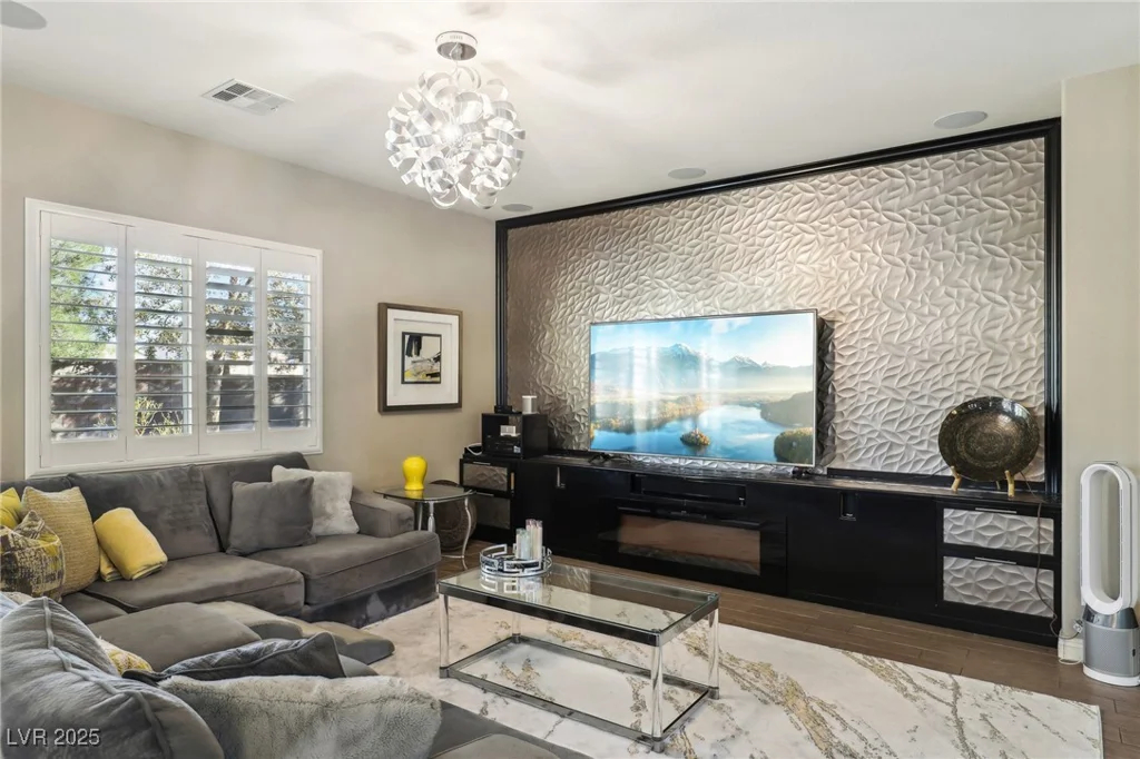 8716 Purple Wisteria, Las Vegas, NV 89131