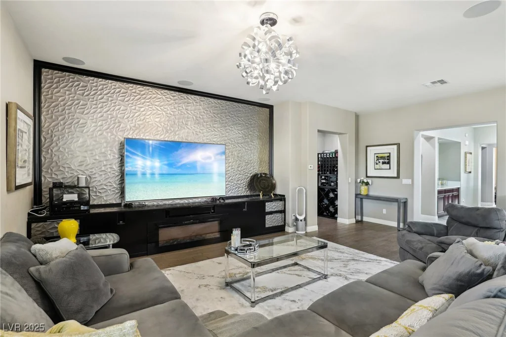 8716 Purple Wisteria, Las Vegas, NV 89131