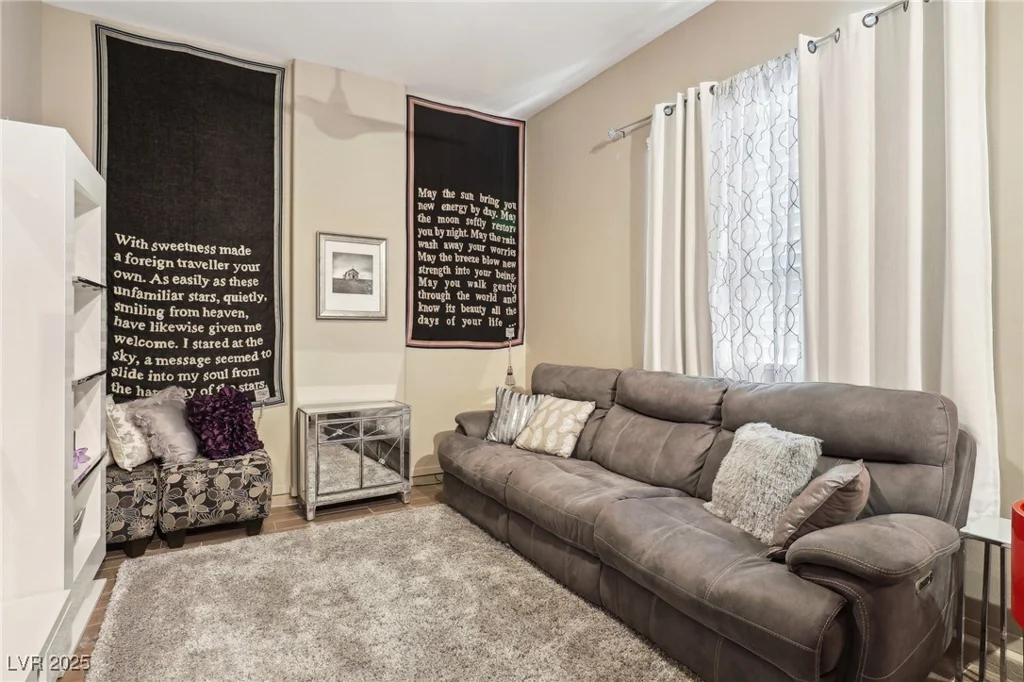 8716 Purple Wisteria, Las Vegas, NV 89131