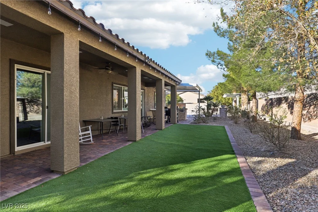 8716 Purple Wisteria, Las Vegas, NV 89131