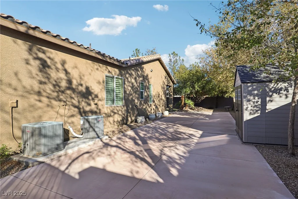 8716 Purple Wisteria, Las Vegas, NV 89131
