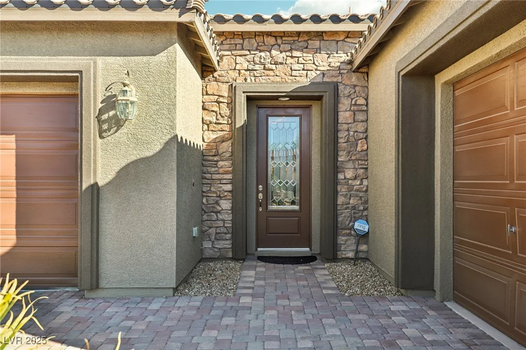 8716 Purple Wisteria, Las Vegas, NV 89131