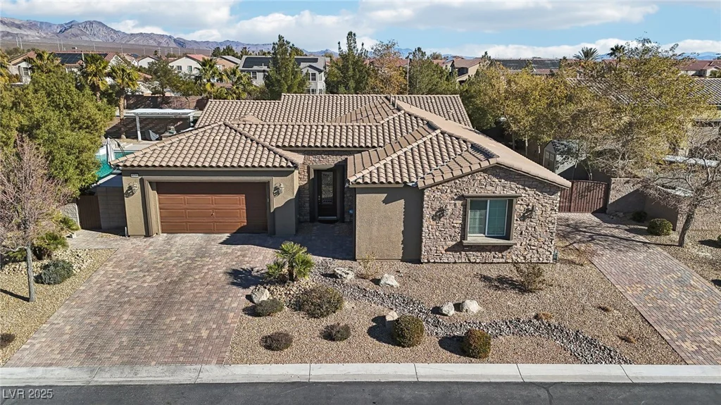 8716 Purple Wisteria, Las Vegas, NV 89131