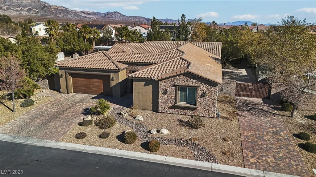 8716 Purple Wisteria, Las Vegas, NV 89131