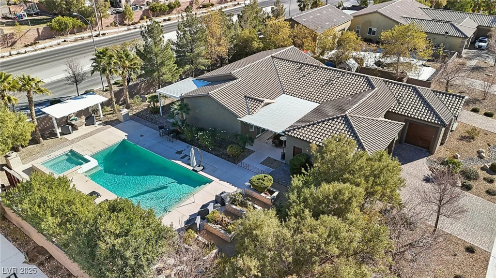 8716 Purple Wisteria, Las Vegas, NV 89131