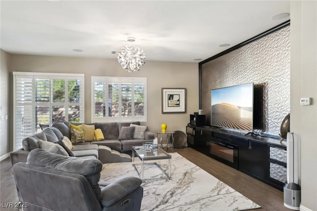 8716 Purple Wisteria, Las Vegas, NV 89131