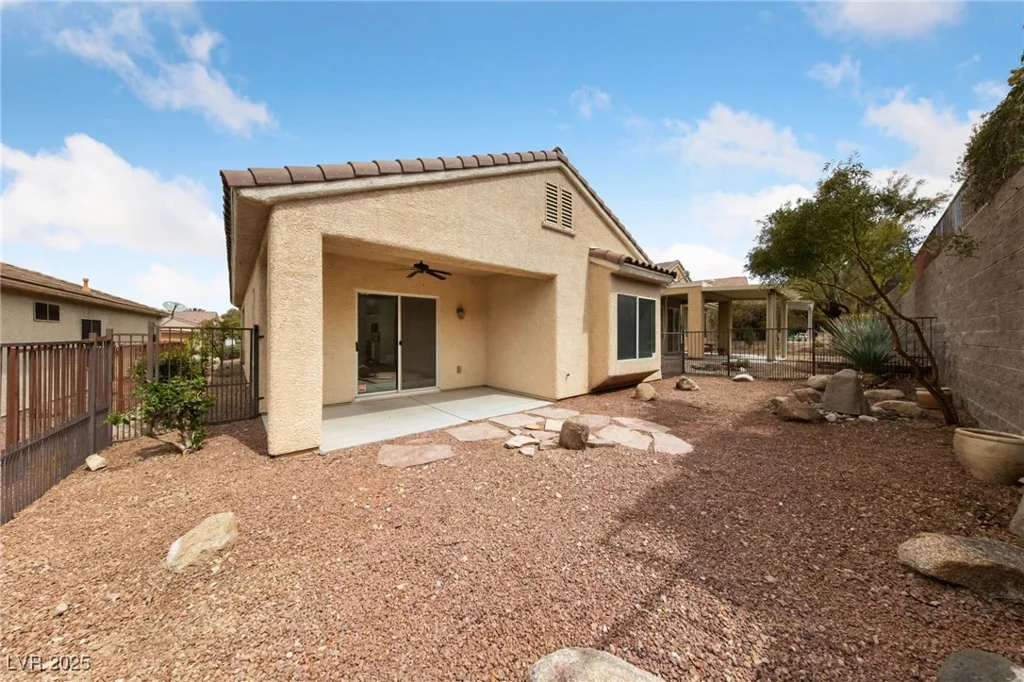 2827 Sapphire Desert, Henderson, NV 89052