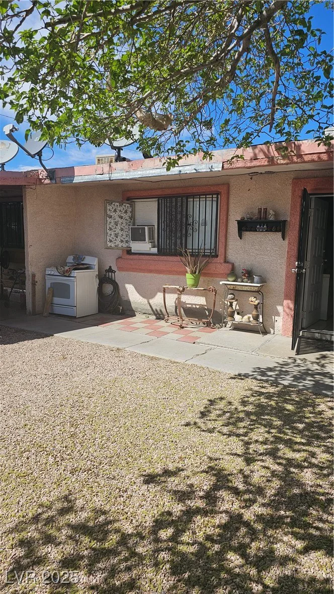 2120 Glider, North Las Vegas, NV 89030