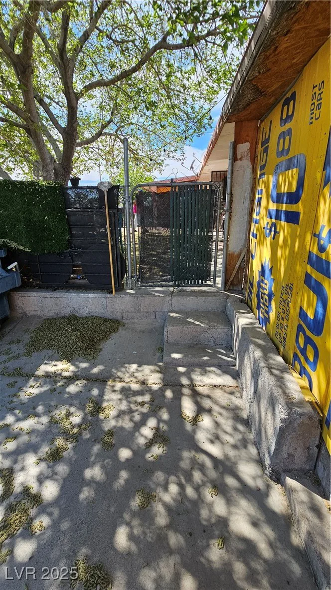 2120 Glider, North Las Vegas, NV 89030
