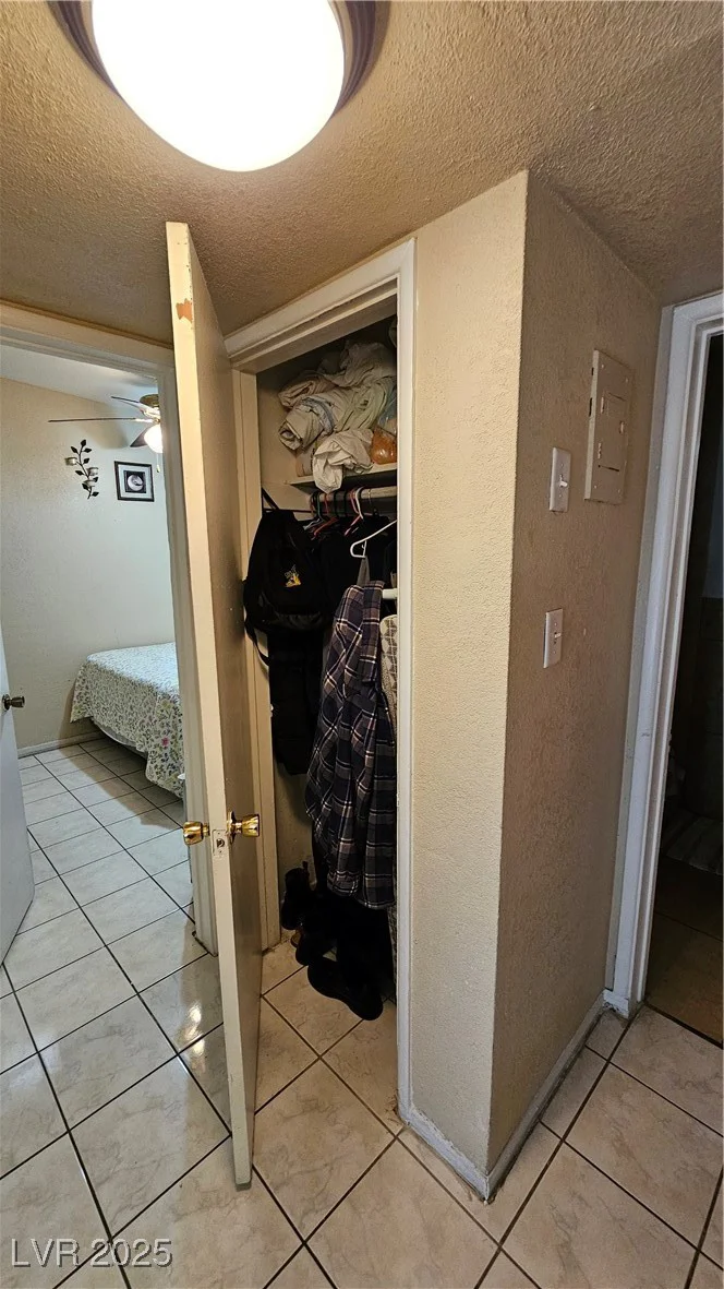 2120 Glider, North Las Vegas, NV 89030