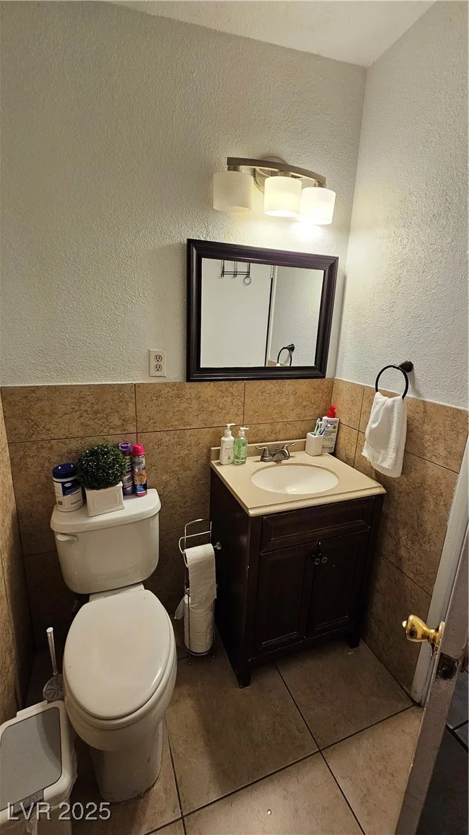 2120 Glider, North Las Vegas, NV 89030