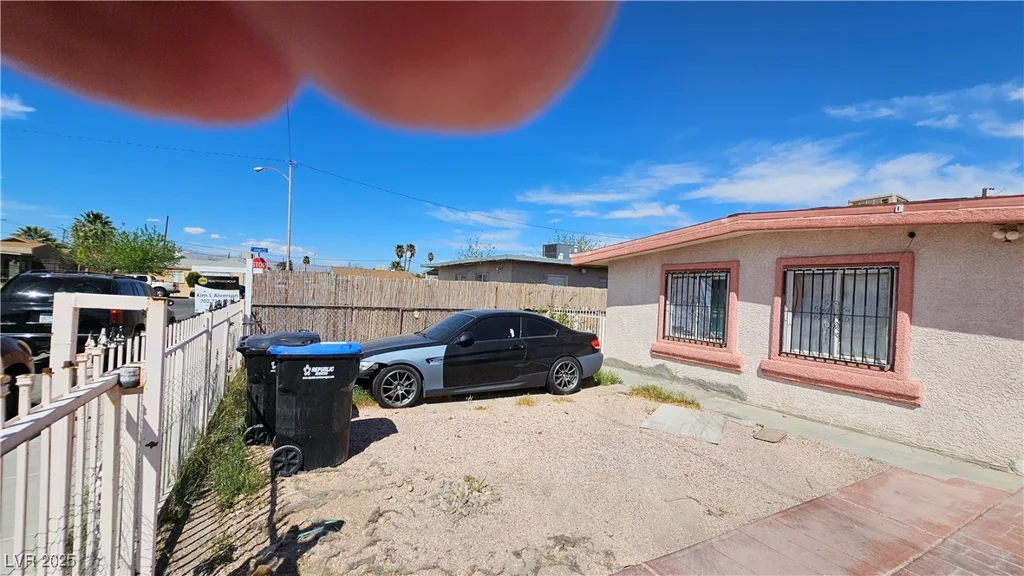 2120 Glider, North Las Vegas, NV 89030