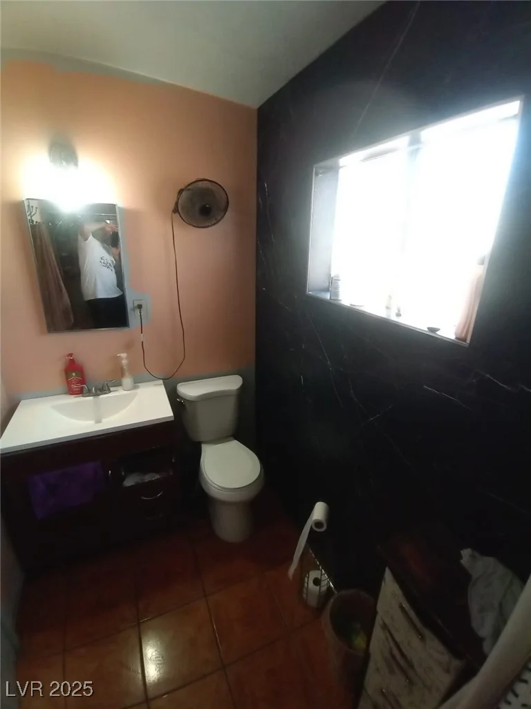 2120 Glider, North Las Vegas, NV 89030