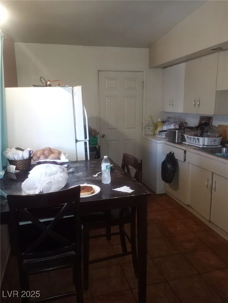 2120 Glider, North Las Vegas, NV 89030
