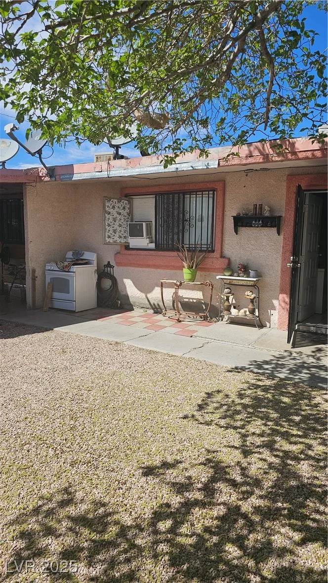 2120 Glider, North Las Vegas, NV 89030