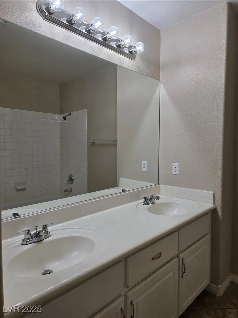 8313 Mountain Heather, Las Vegas, NV 89149