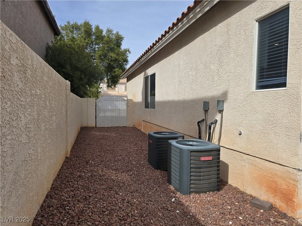 8313 Mountain Heather, Las Vegas, NV 89149